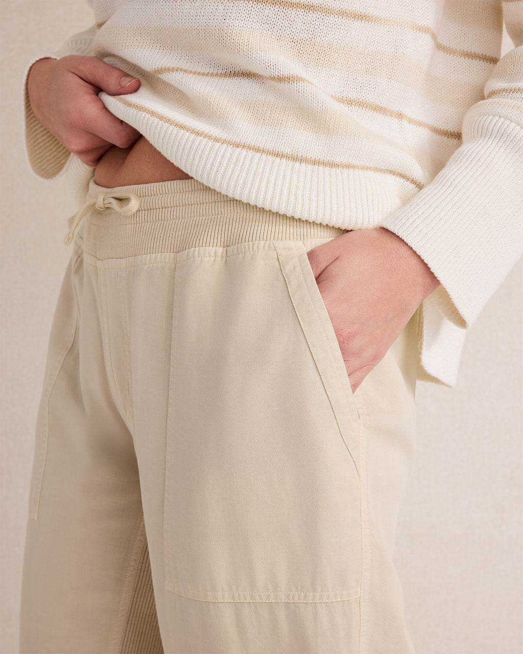 HAVEN Effortless Twill Jogger 55% Cotton 23% TENCEL Lyocell 22% Linen